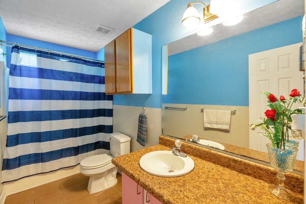 1675 Round Road Property Photo 25