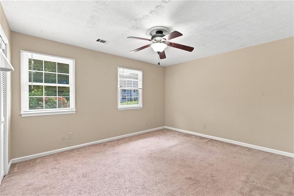 136 Sterling Court Property Photo 11
