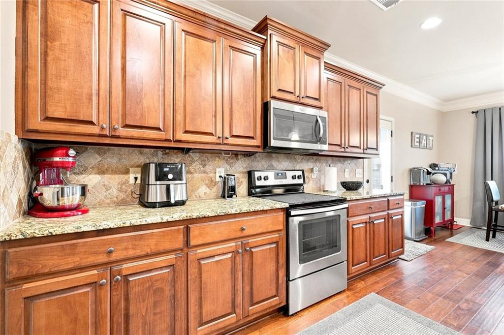 334 Red Cap Circle Property Photo 11