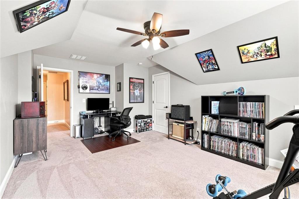 334 Red Cap Circle Property Photo 27