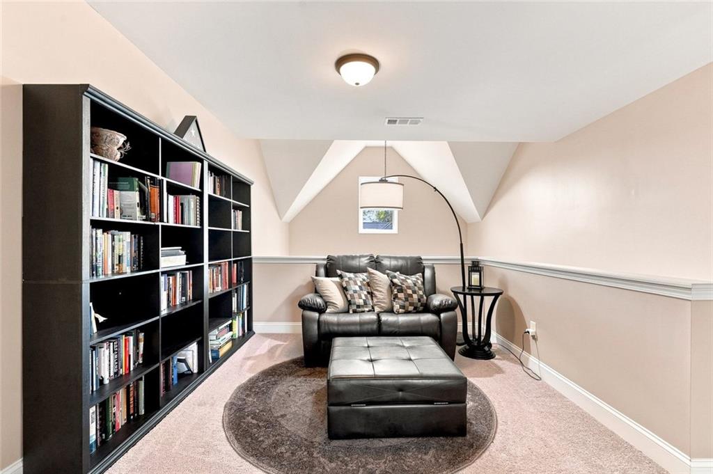 334 Red Cap Circle Property Photo 34
