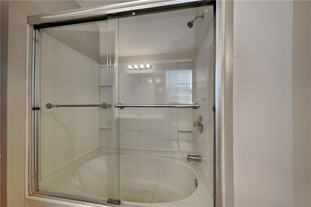 7818808 Property Photo 8