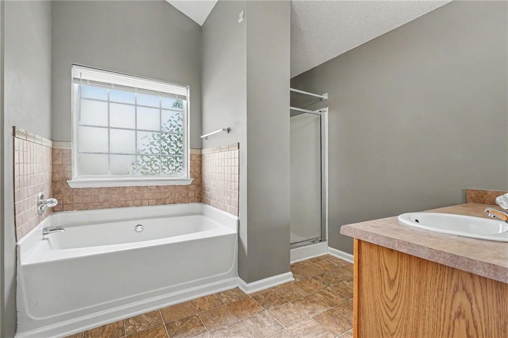 230 Stone Ridge Way Property Photo 22