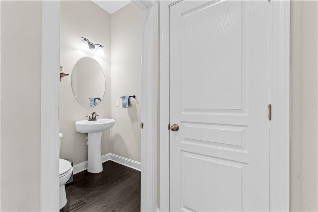 4468 Dunblane Avenue Property Photo 21