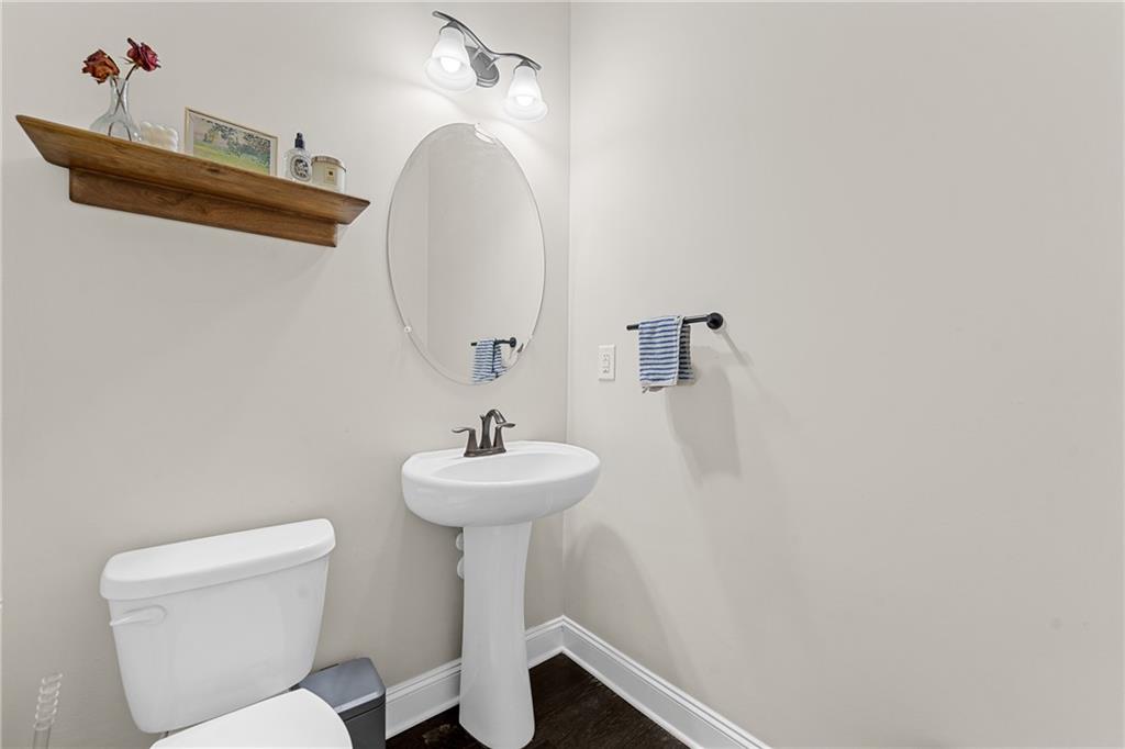 4468 Dunblane Avenue Property Photo 22