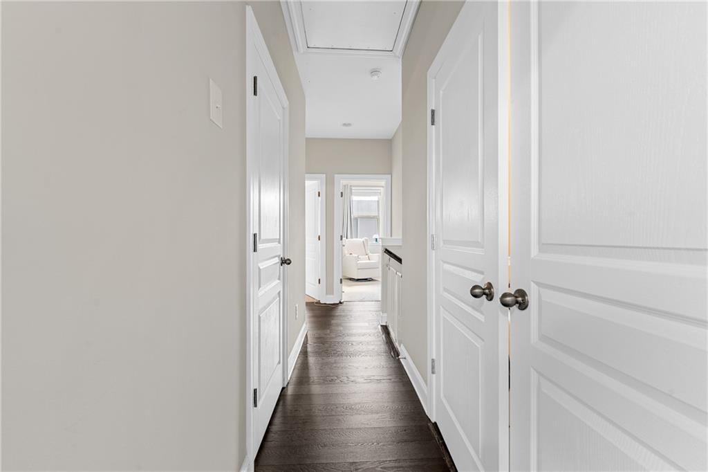4468 Dunblane Avenue Property Photo 25