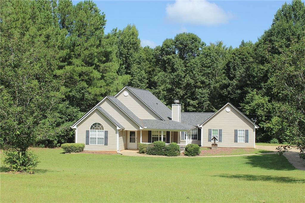 5613 Highway 81 E Property Photo 1