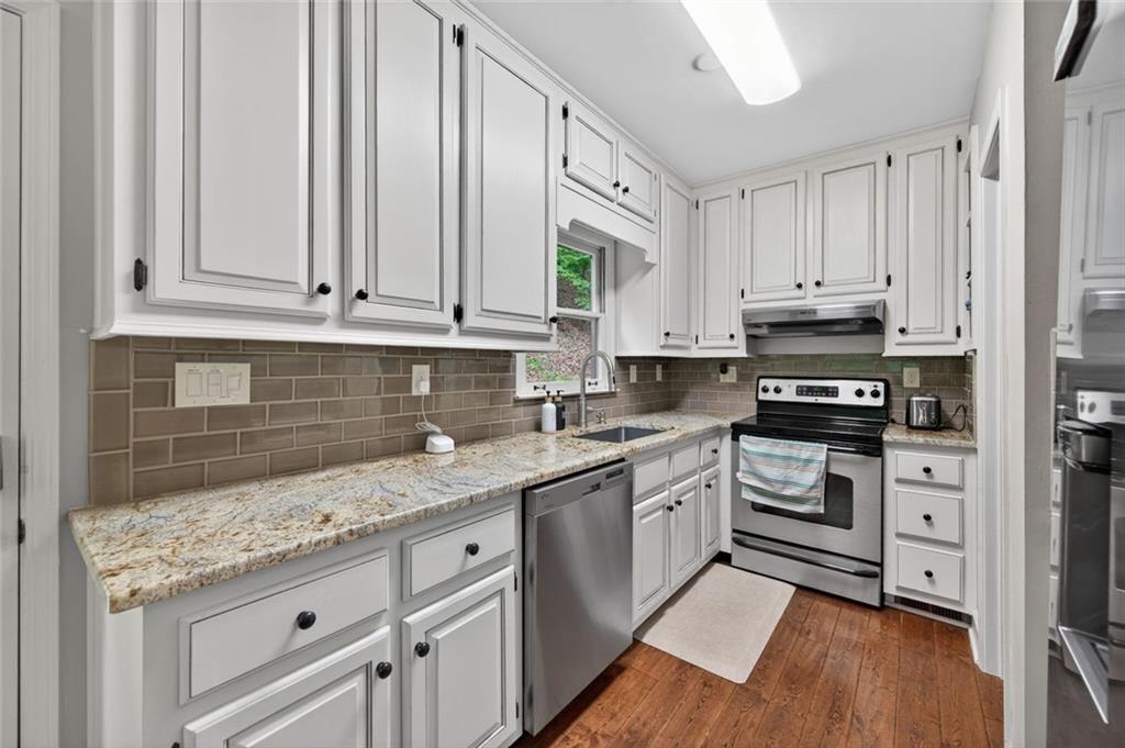 452 Bellflower Drive Property Photo 11