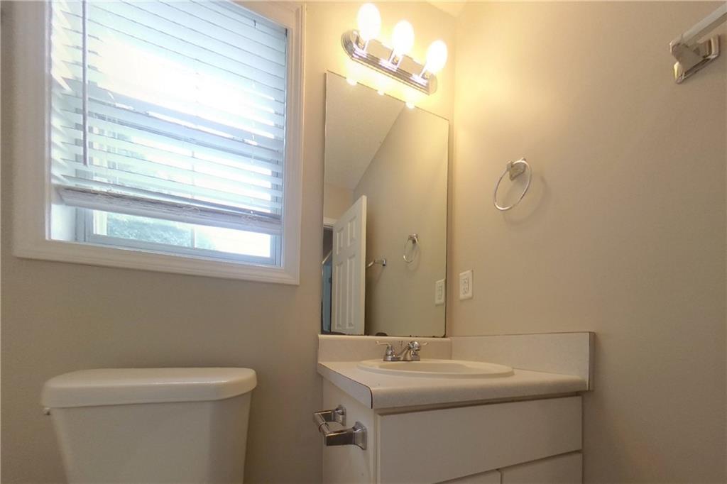7818851 Property Photo 12