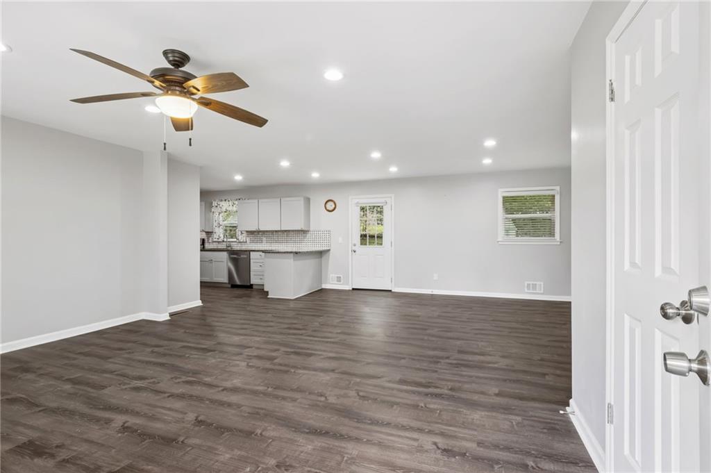 1331 Owen Circle Property Photo 6