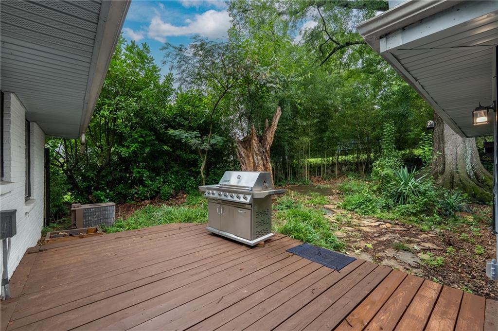 1747 Crestridge Drive Se Property Photo 18