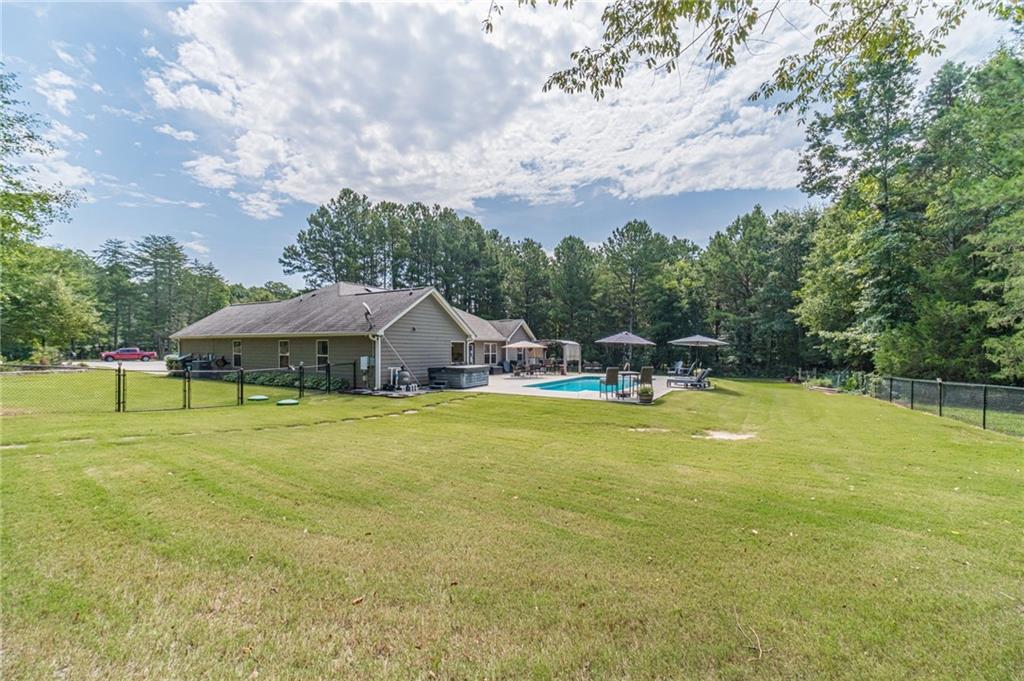 2301 Matt Michell Lane Property Photo 45
