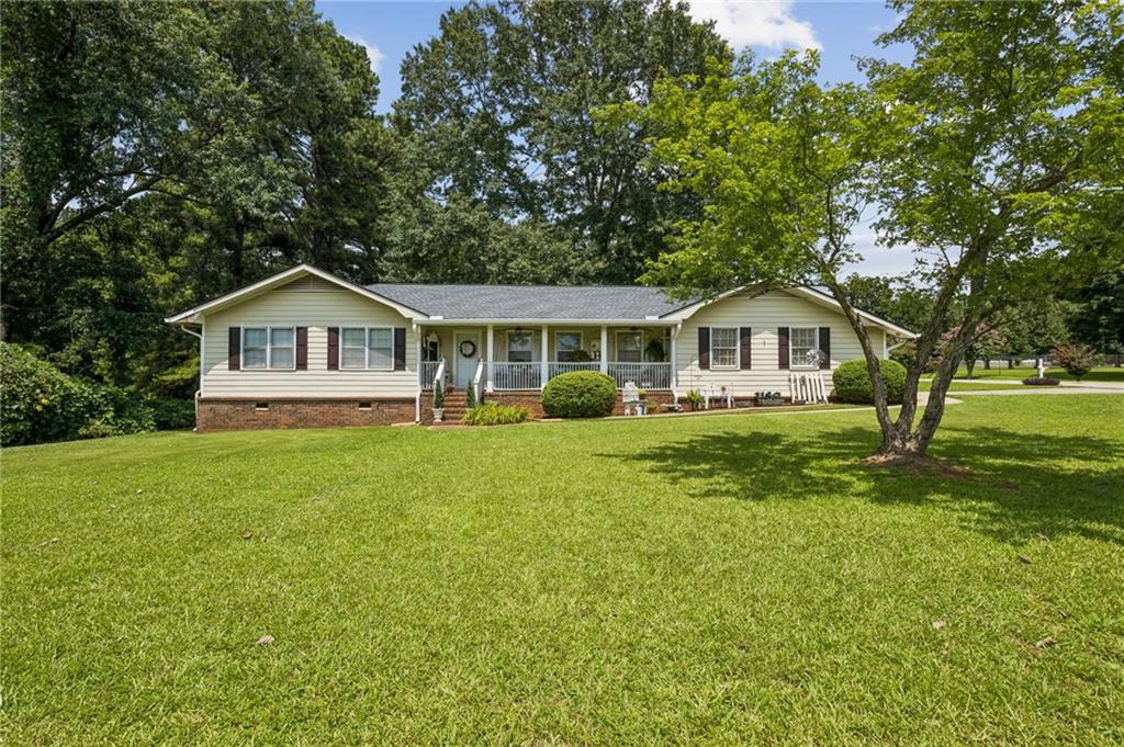 4231 Hamilton Mill Road Property Photo 4