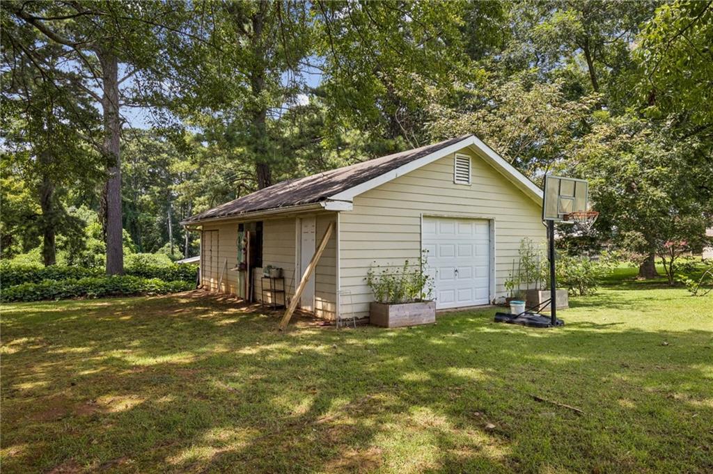 4231 Hamilton Mill Road Property Photo 43