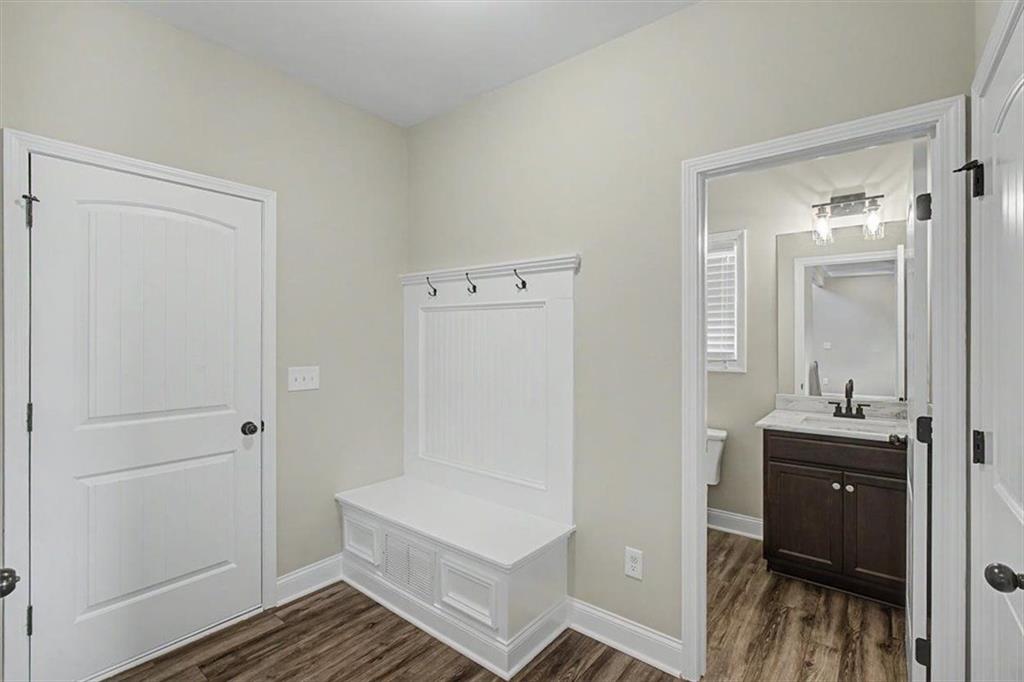 120 Cobblestone Trail Property Photo 43