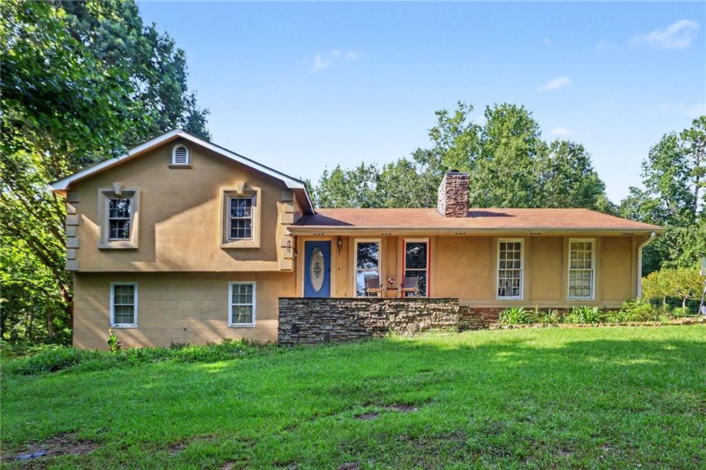 150 Aspen Lake Drive E Property Photo 1