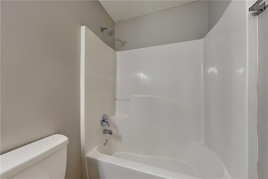 7818903 Property Photo 12