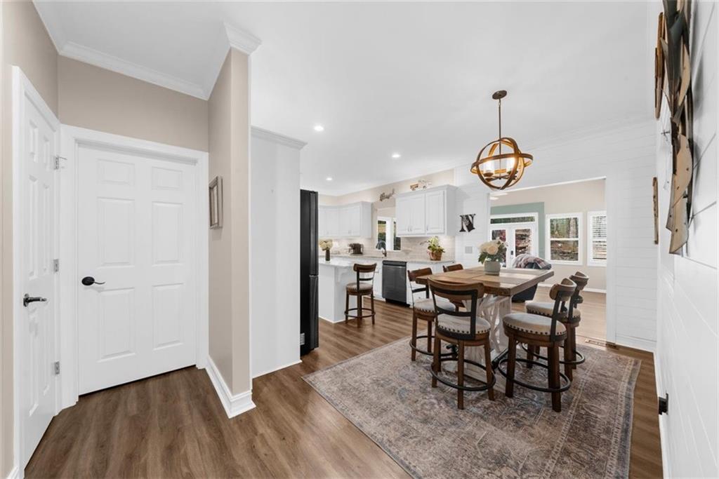 2638 Waters Edge Drive Property Photo 12