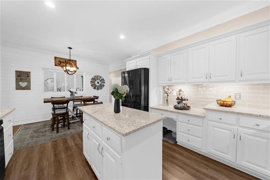 2638 Waters Edge Drive Property Photo 19