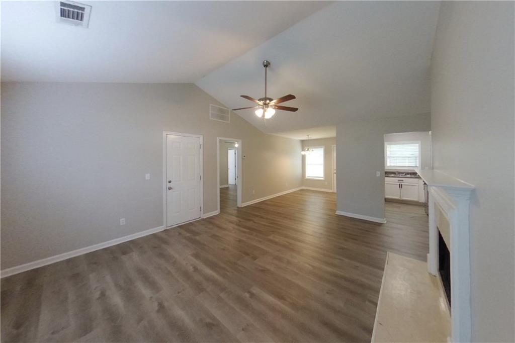 7818931 Property Photo 3