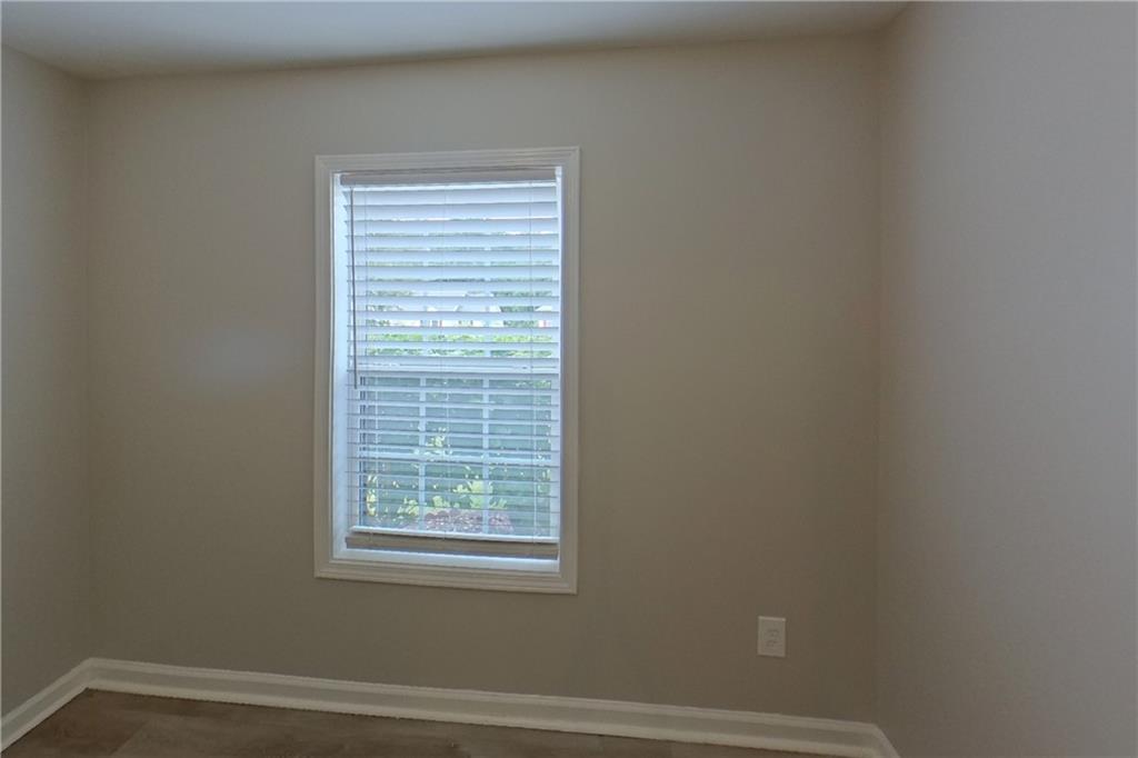 7818931 Property Photo 12