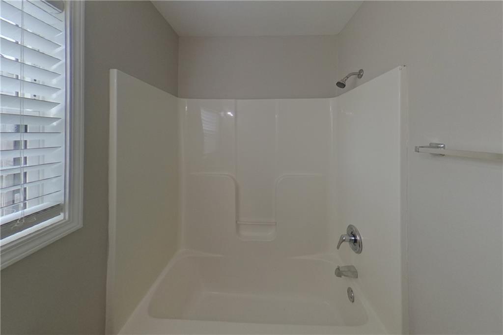 7818931 Property Photo 14