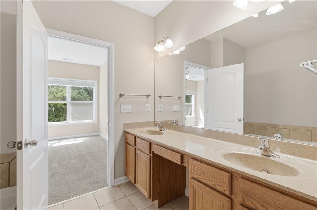 958 Firethorne Pass Property Photo 21