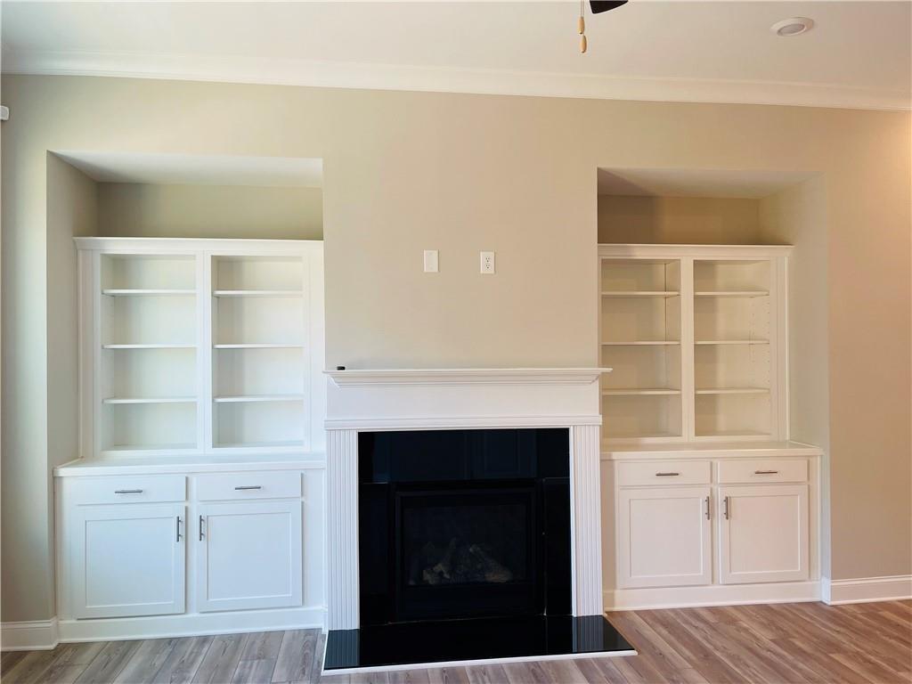 213 Spike Trail Property Photo 8