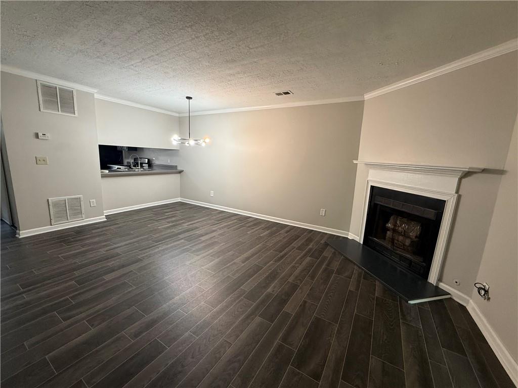 6458 Bedford Lane Property Photo 3