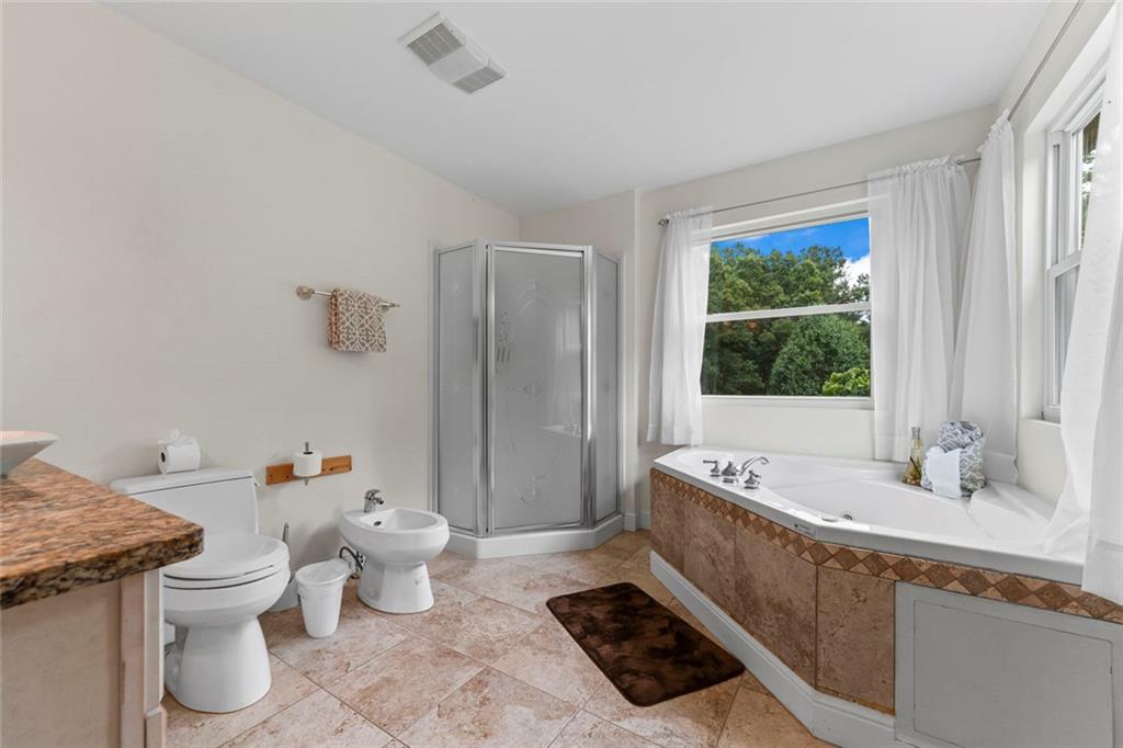 455 Holt Road Property Photo 12