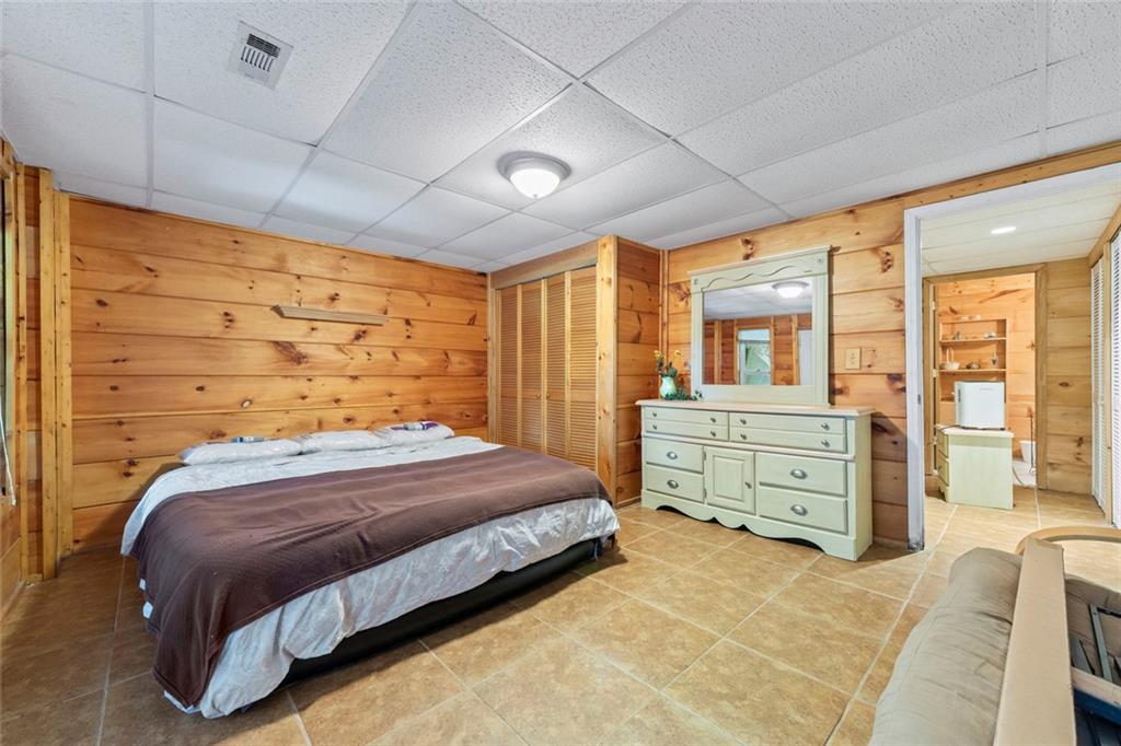 455 Holt Road Property Photo 15
