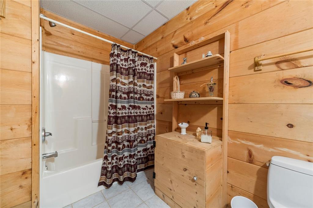 455 Holt Road Property Photo 16