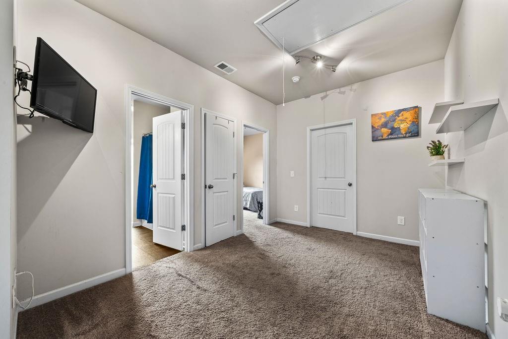 147 Prominence Court Property Photo 11
