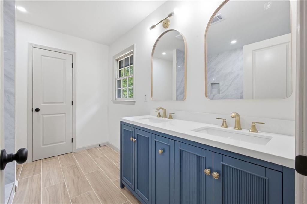 3464 Herschel Road Property Photo 14