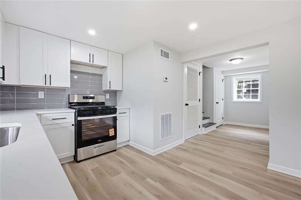 3464 Herschel Road Property Photo 19