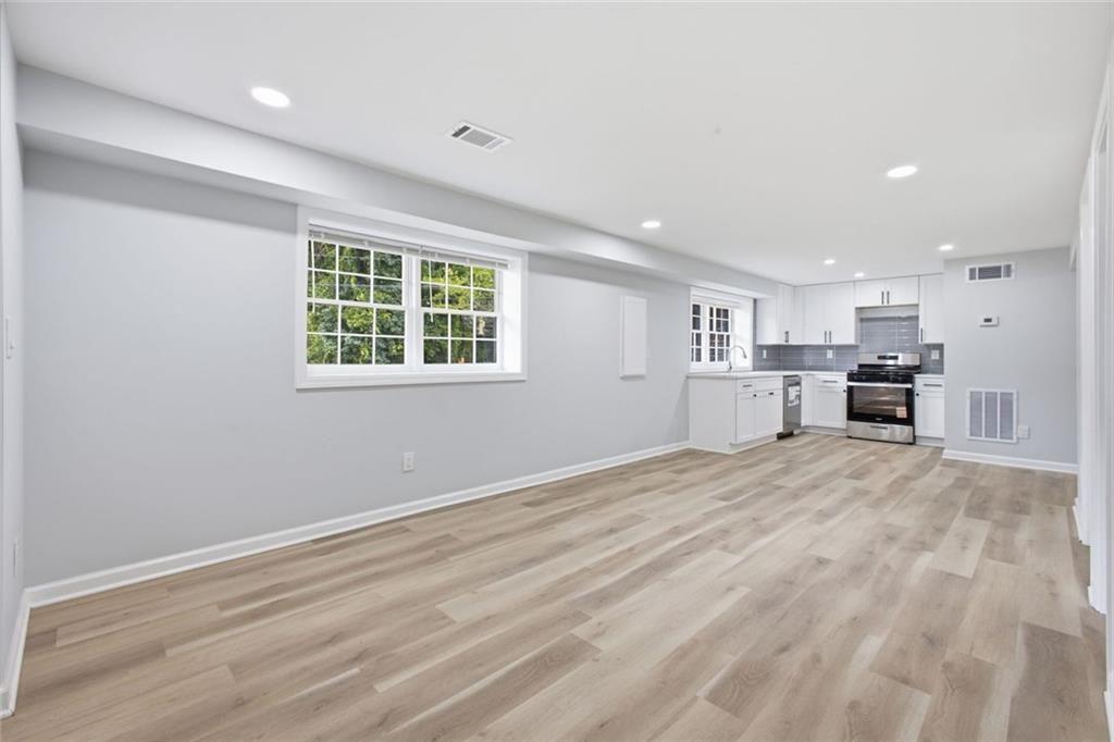 3464 Herschel Road Property Photo 21