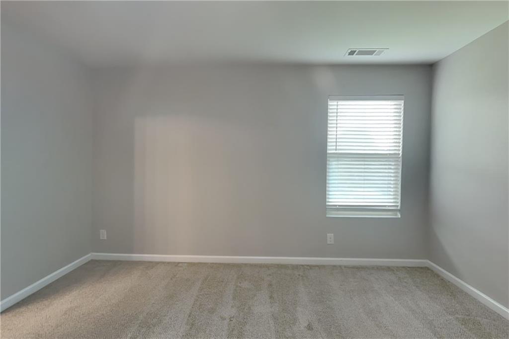7819005 Property Photo 6