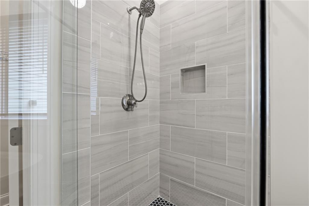 114 Grove Park Drive Property Photo 30