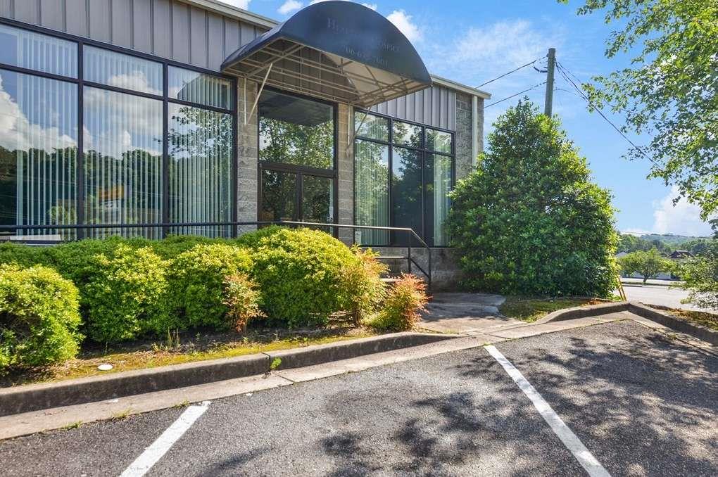 9 Russell Drive Property Photo 2