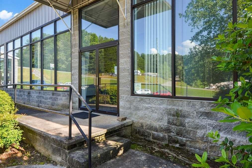 9 Russell Drive Property Photo 3
