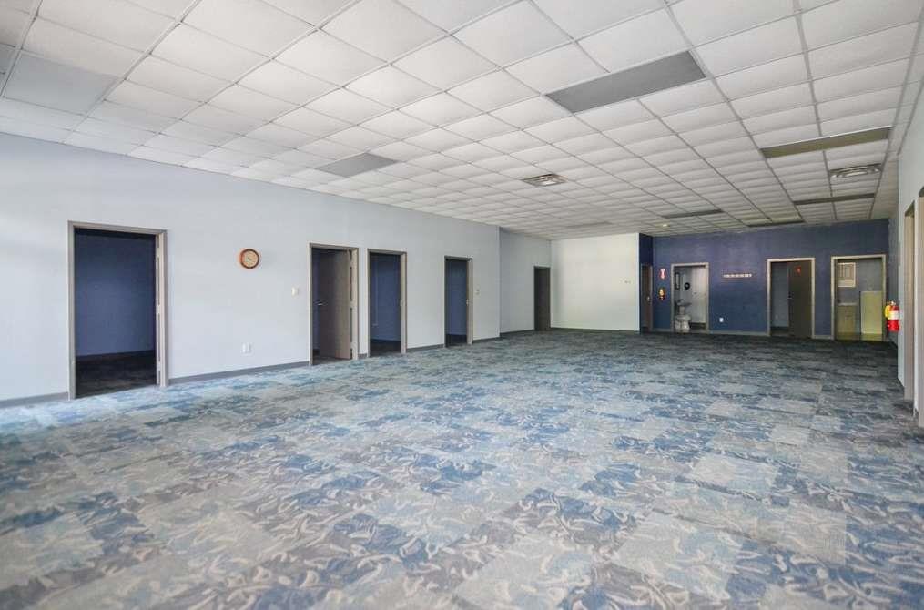 9 Russell Drive Property Photo 10