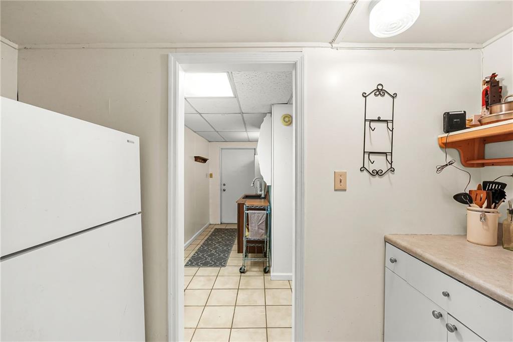 454 Superior Avenue Property Photo 23