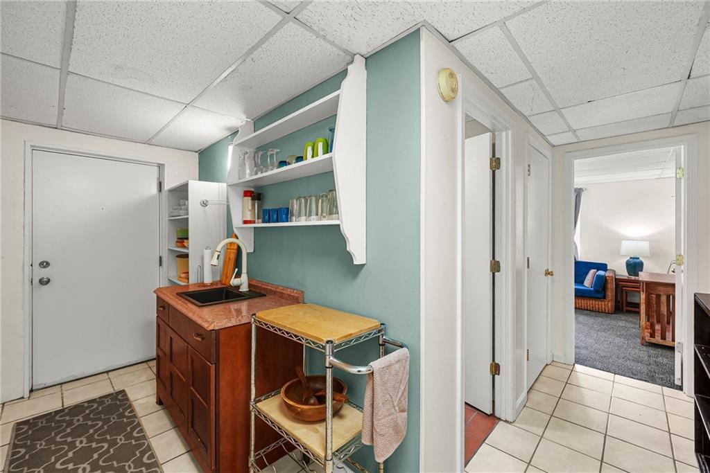 454 Superior Avenue Property Photo 26