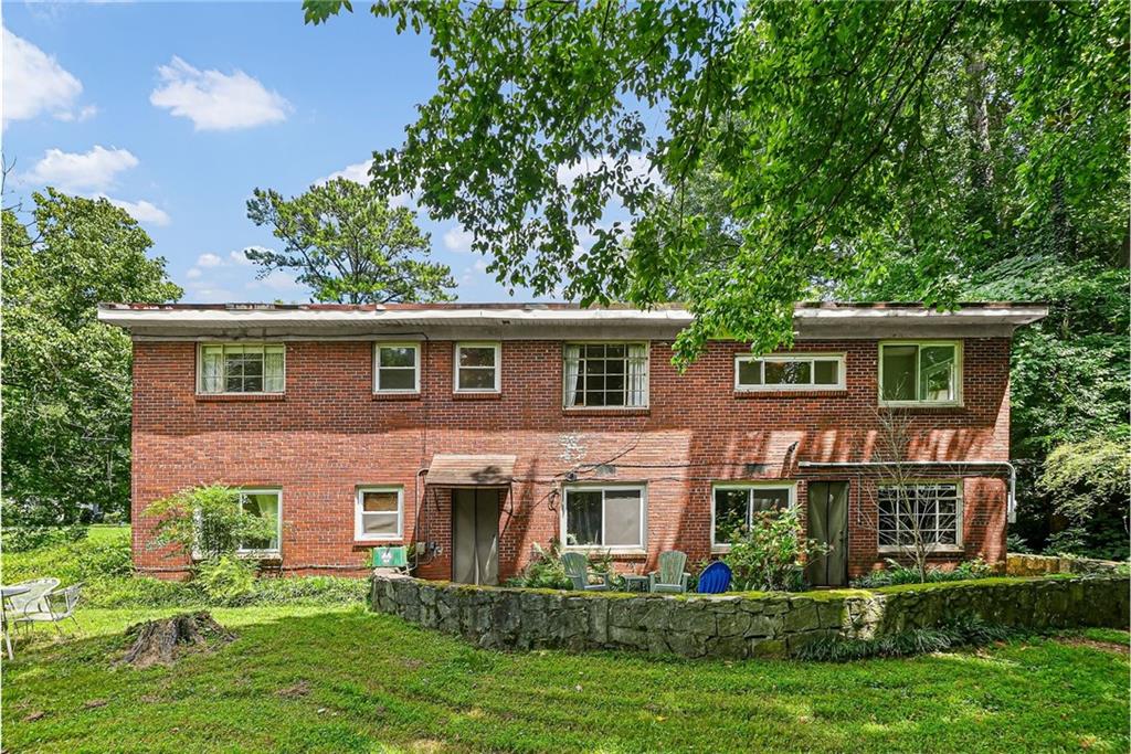 454 Superior Avenue Property Photo 42
