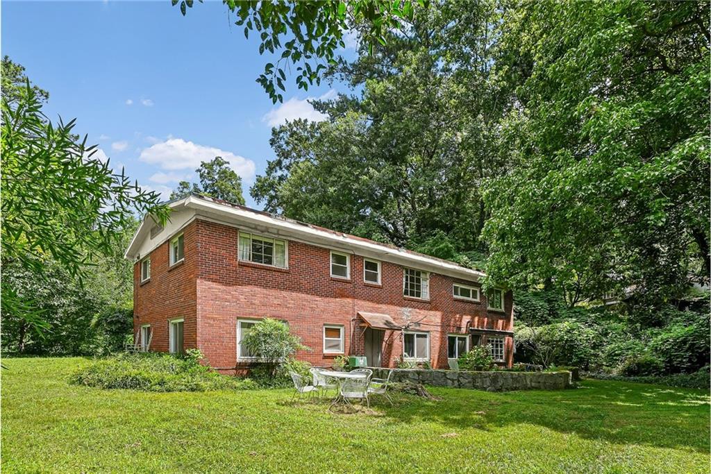454 Superior Avenue Property Photo 43