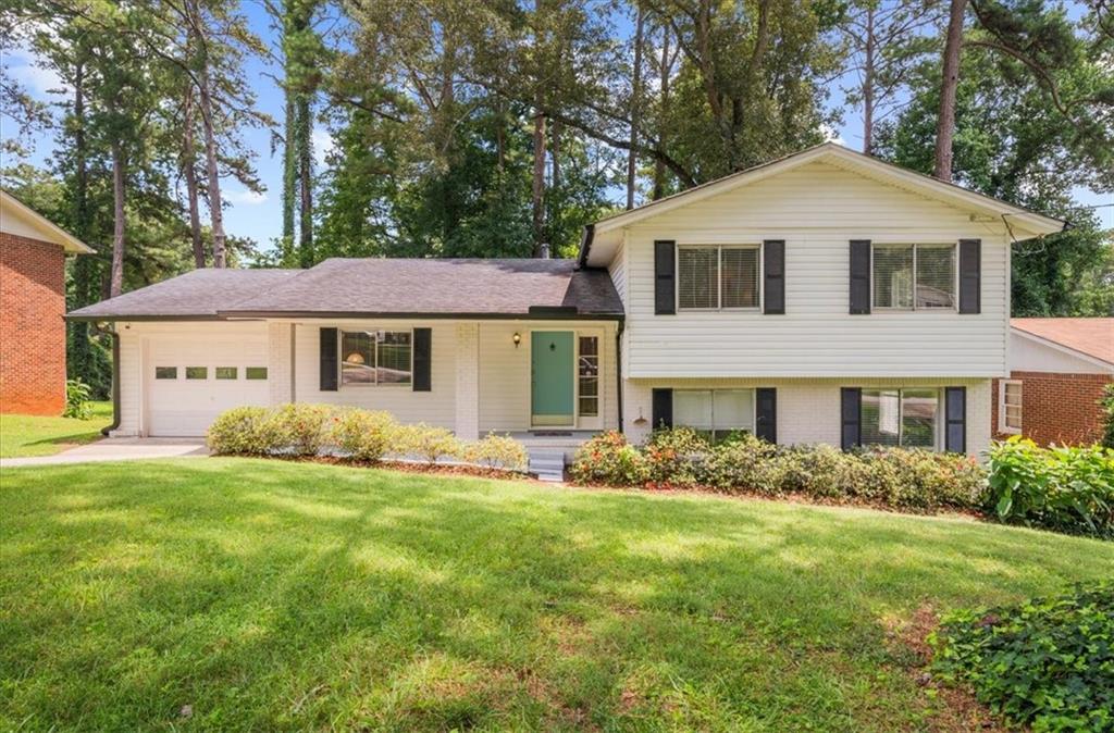 2946 Lloyd Road Property Photo 1