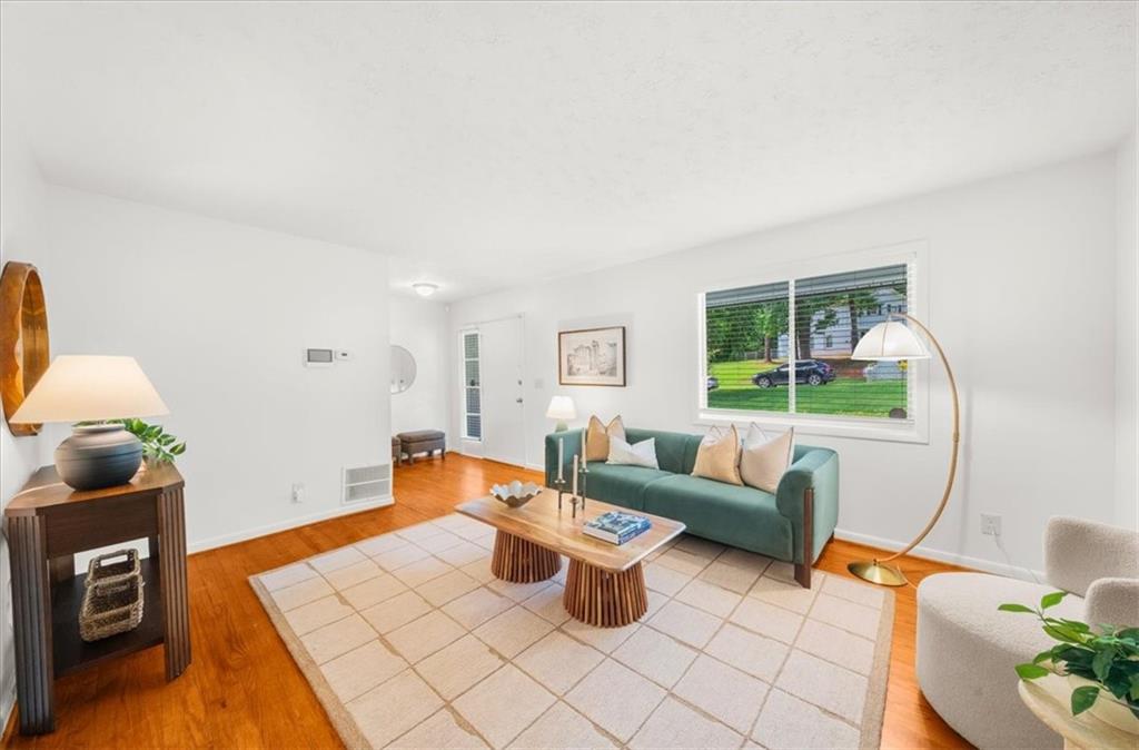 2946 Lloyd Road Property Photo 9