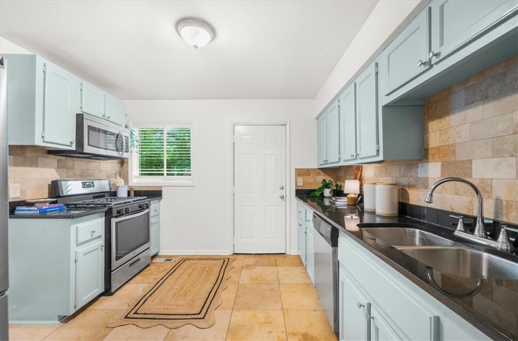 2946 Lloyd Road Property Photo 15