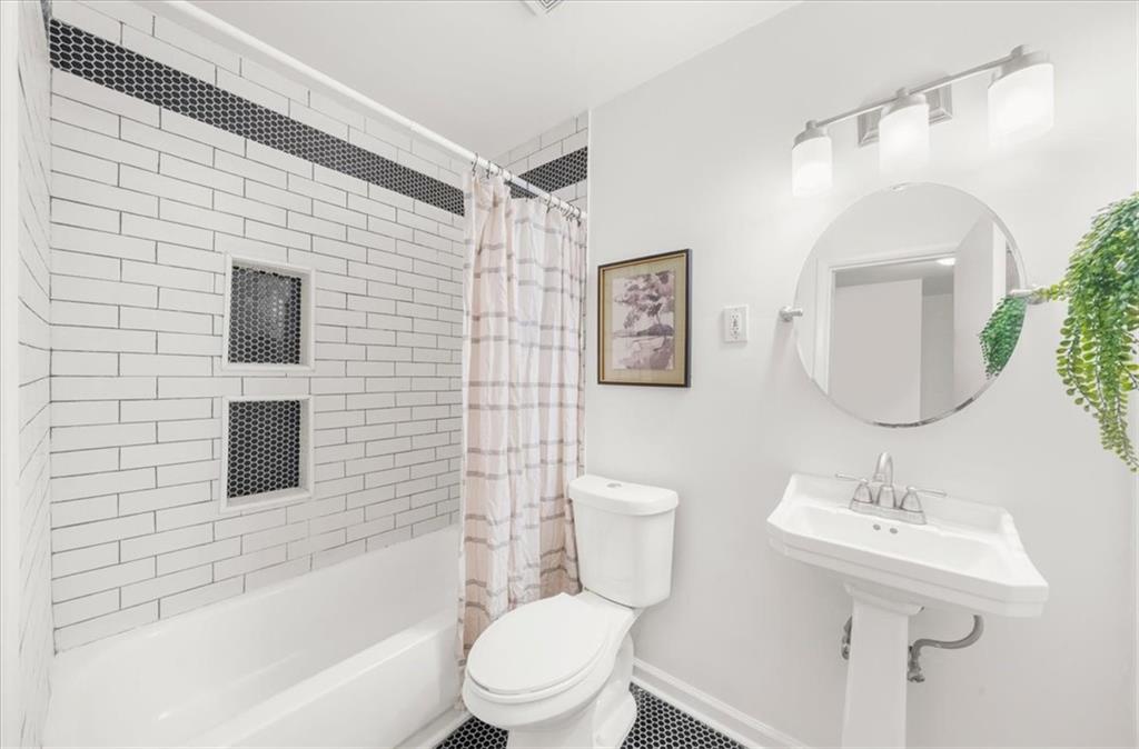 2946 Lloyd Road Property Photo 28