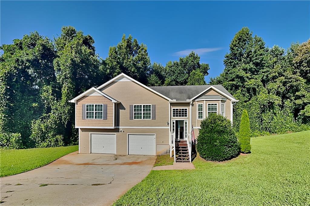 7819069 Property Photo 1